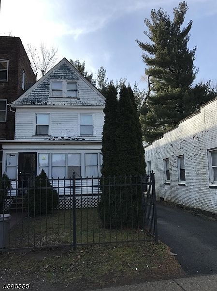 1st image of 179 Dodd St