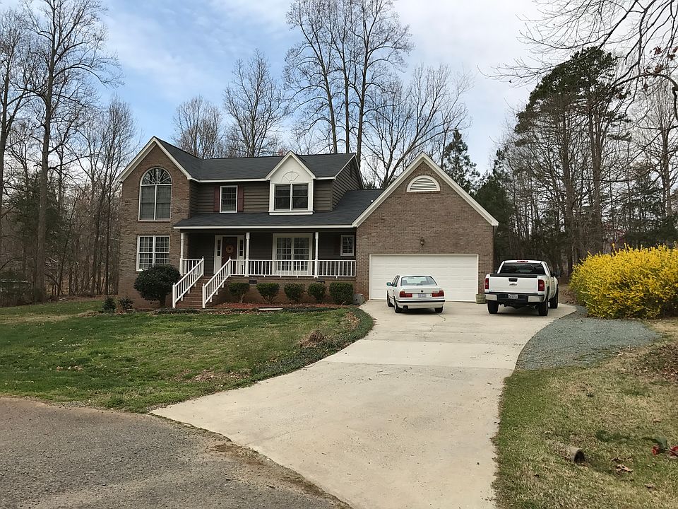 1st image of 9 Pine Court Dr