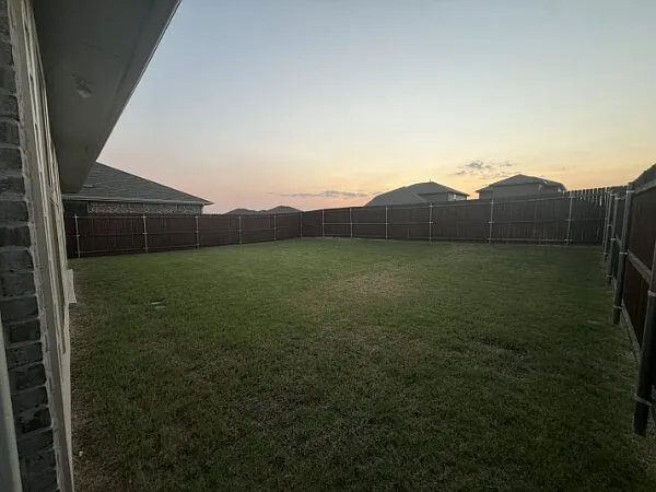 3 bed, 1450 sqft, $2,100 — Photo 3