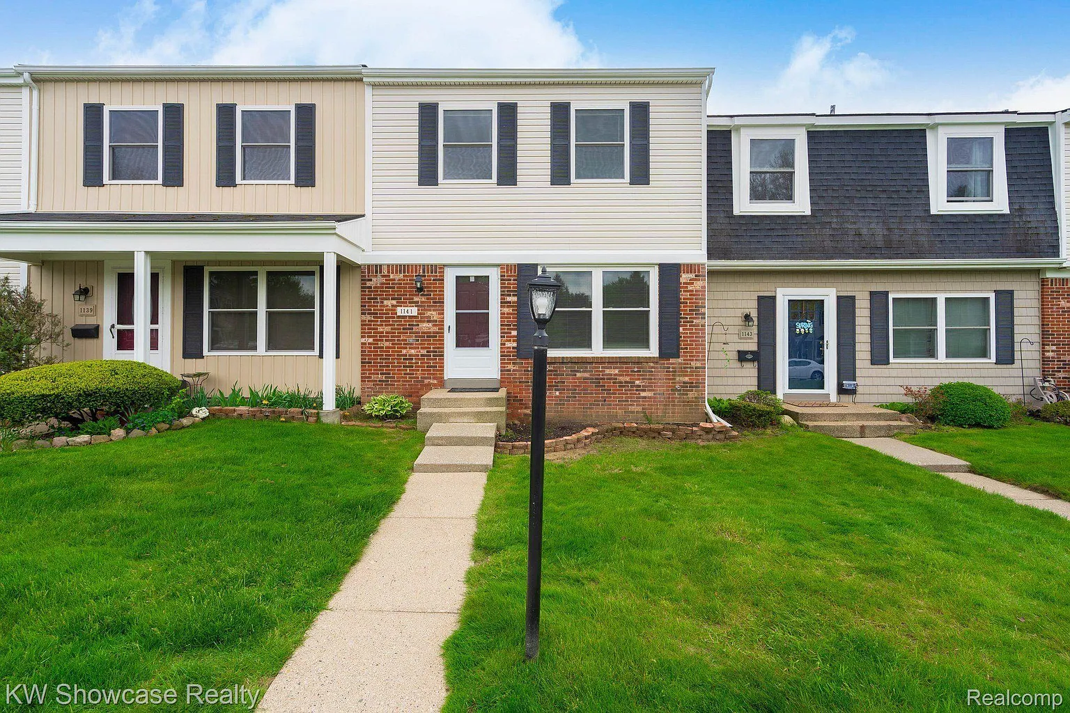 1141 Marquette Ct photo 1