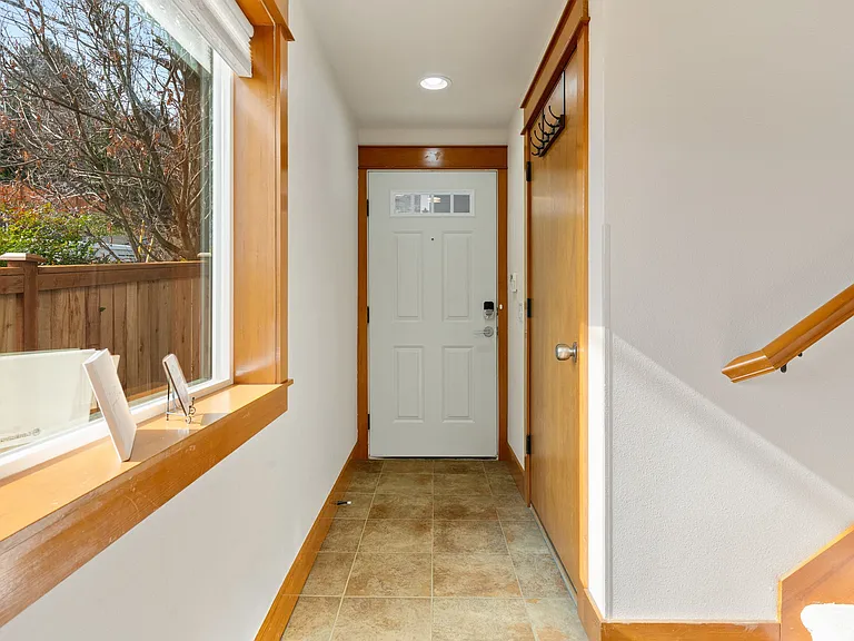 3006 SW Hinds St — Photo 6