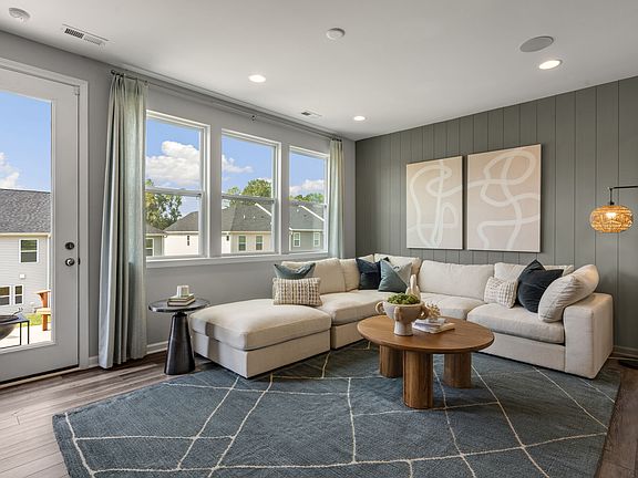 Blayre Model - Great Room Kithen