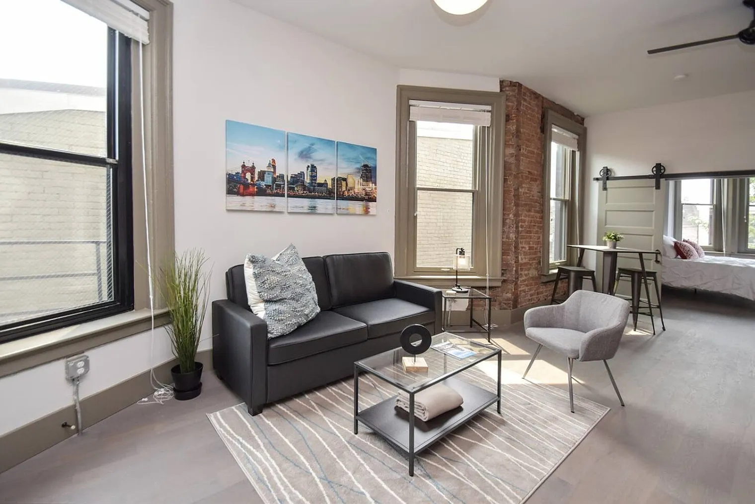 1 bed, 1.0 bath, $4,253 — Photo 1