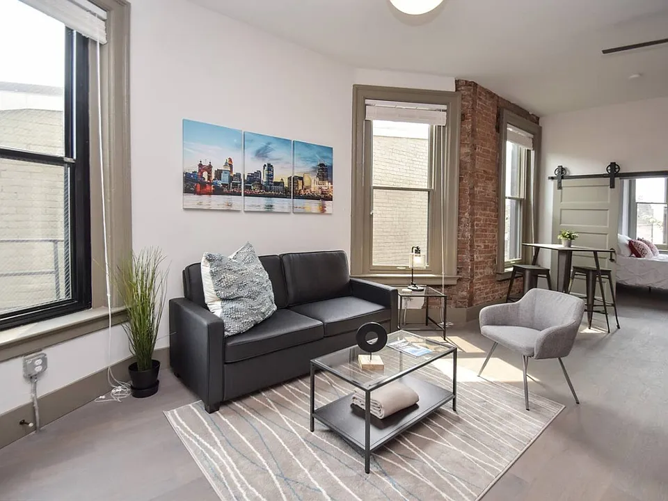 1420 Elm St #3-ID1624838P