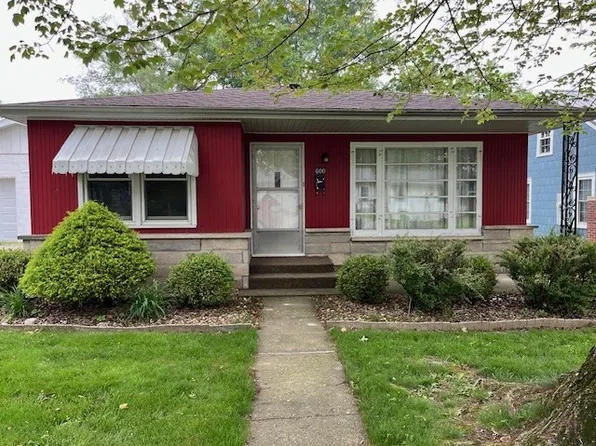 600 S 3rd St, Effingham, IL 62401