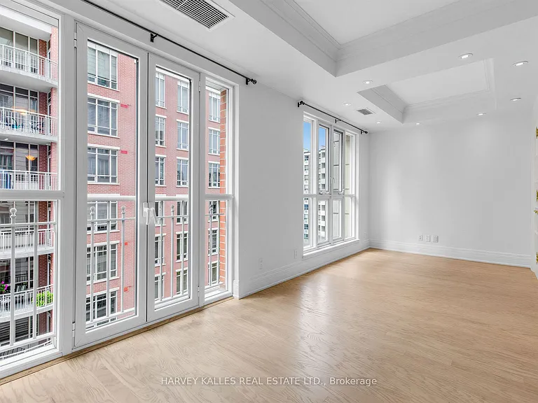 33 Delisle Ave #704 — Photo 11