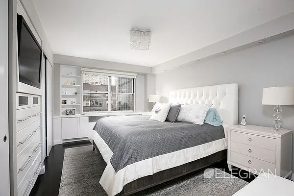 Sold by (Legacy) Elegran | media 3