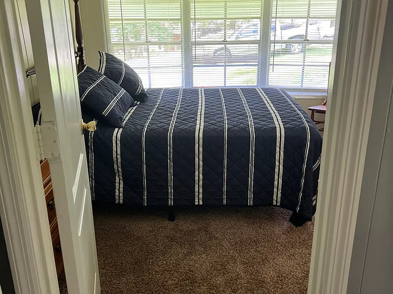Valley Lake Dr — Photo 7