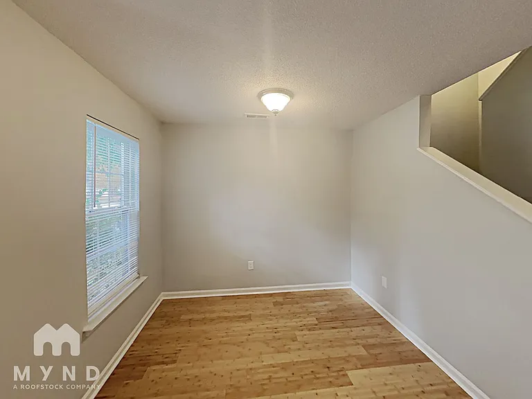6 Yorkfield Ct — Photo 7