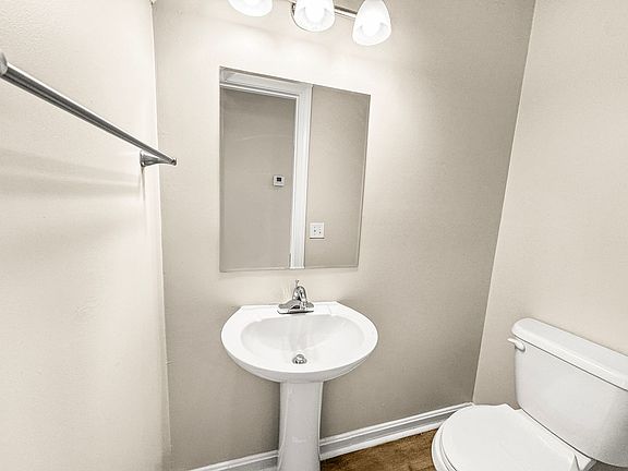 2nd image of 3430 Sunset Ave APT 1B