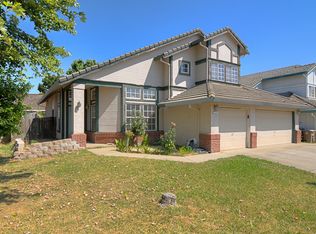 5101 Surreyglen Way, Elk Grove, CA 95758