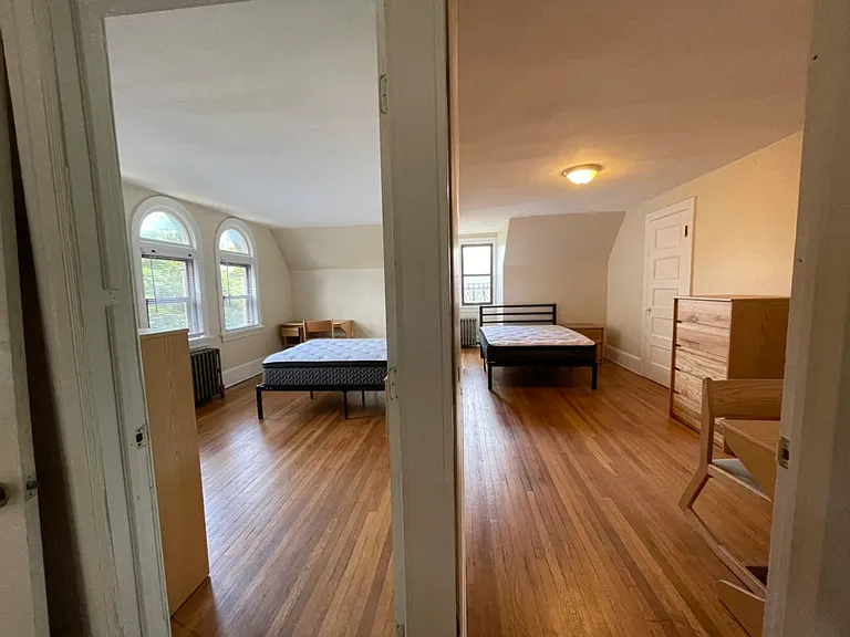 Bedroom 2 (left) Bedroom 3 (right)