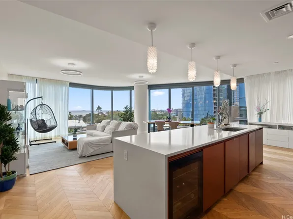 1108 Auahi St #51, Honolulu, HI 96814