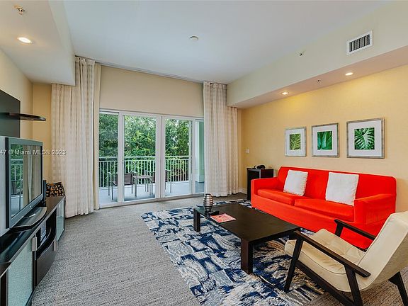 5th image of 5300 NW 87th Ave #113