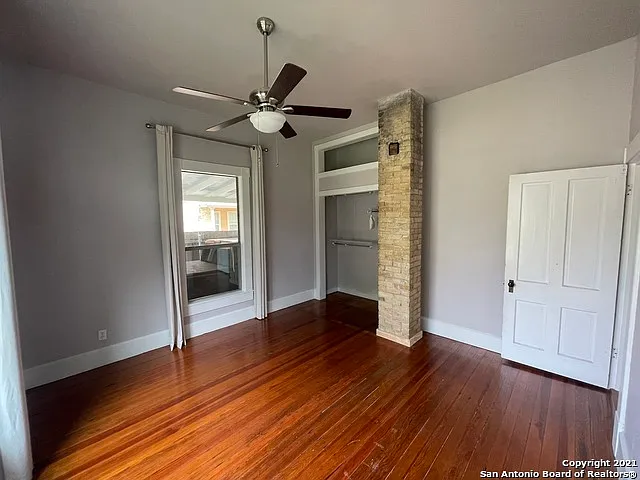 218 Vance St — Photo 6