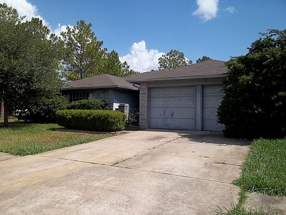 2nd image of 7003 Sharpsburg Dr