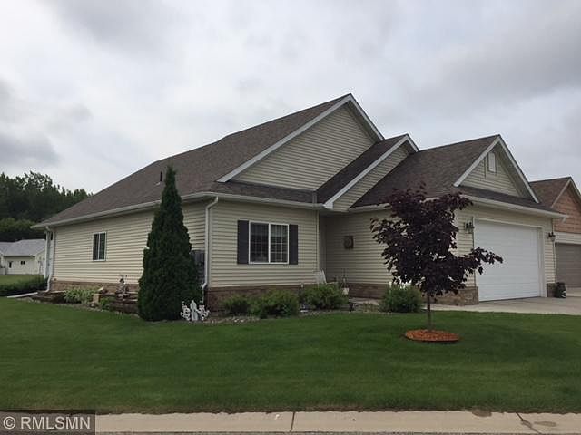 2nd image of 651 Cottonwood Ave