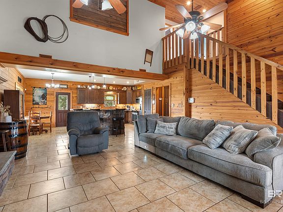 2nd image of 17505 Resmondo Rd