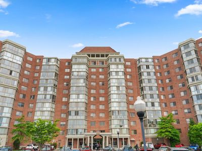 3210 N Leisure World Blvd APT 1014, Silver Spring, MD, 20906