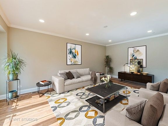 3rd image of 1222 N Dunton Ave