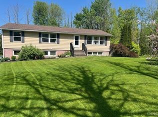 522 Kingdom Rd, Oswego, NY 13126
