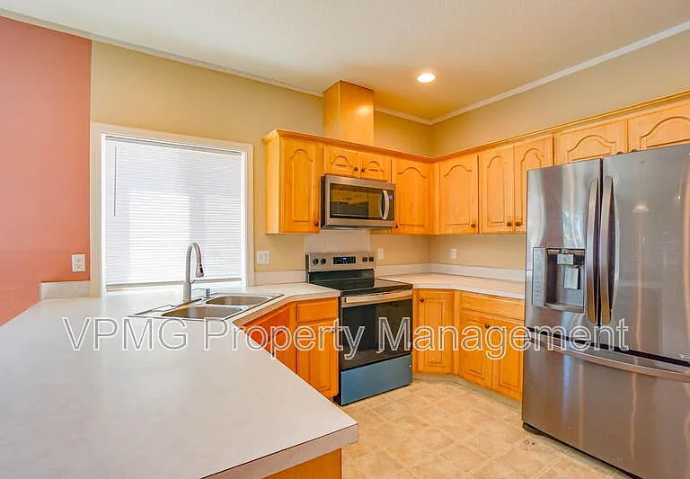 8907 NE 84th St — Photo 7