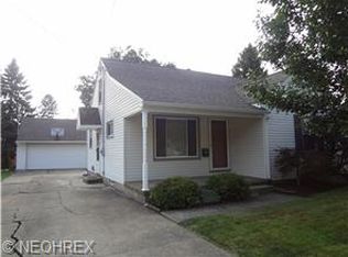 1094 Willard Ave SE, Warren, OH