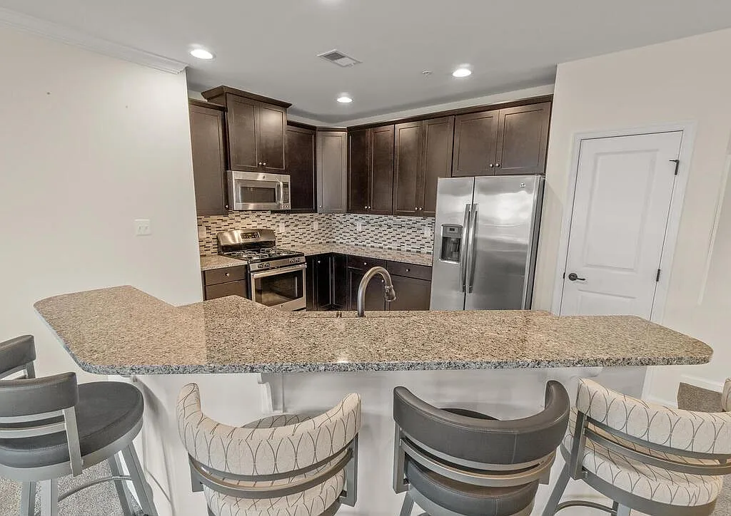 6501 Walcott Ln — Photo 4