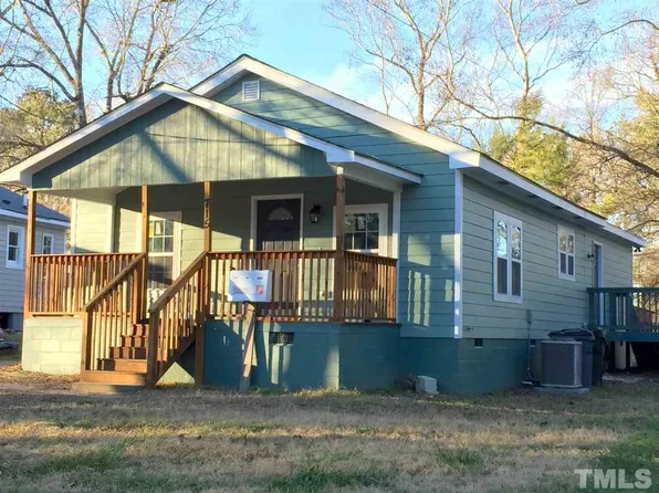 715 E 3rd St, Wendell, NC 27591