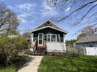 9 Edgewood St, Fort Atkinson, WI 53538