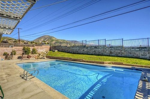 5th image of 5645 N Edgemont Dr