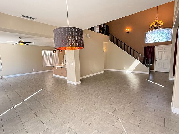 4th image of 6425 W Desert Hollow Dr