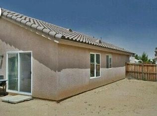 14099 Gray Ln, Victorville, CA 92394