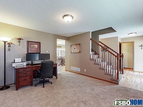 5th image of 5812 NW 92nd Ct