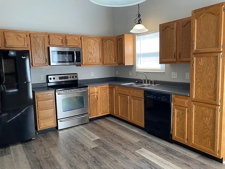 N Glen Oak Dr — Photo 5