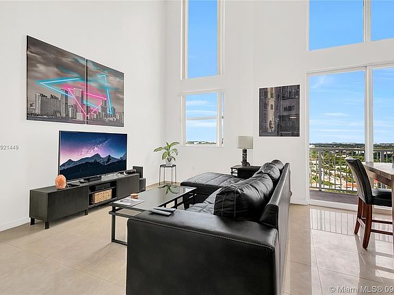 4th image of 1 Glen Royal Pkwy APT 1611