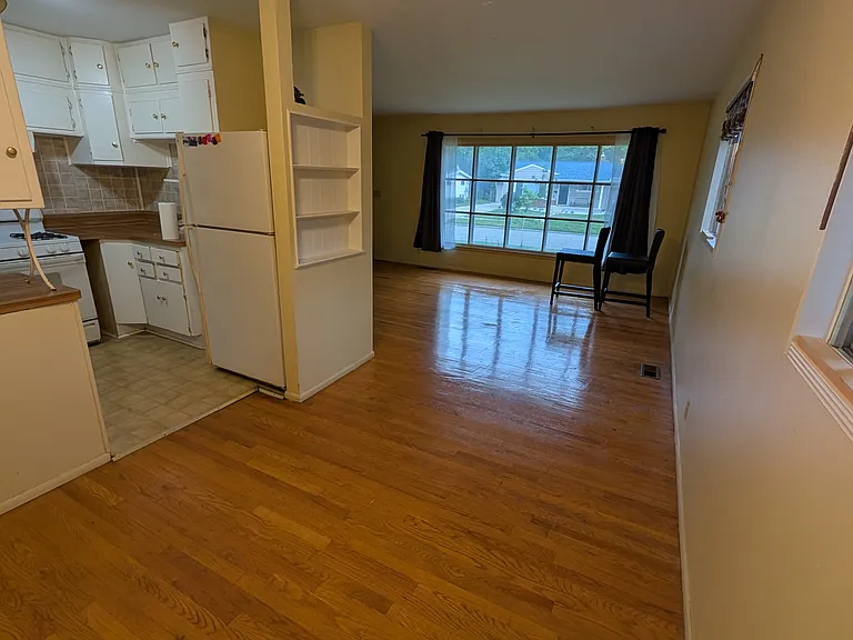 2734 Hampshire Rd — Photo 8