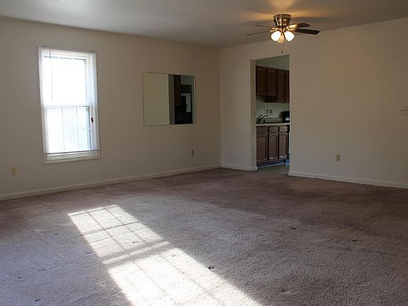 5th image of 10601 Greta Lynn Ct