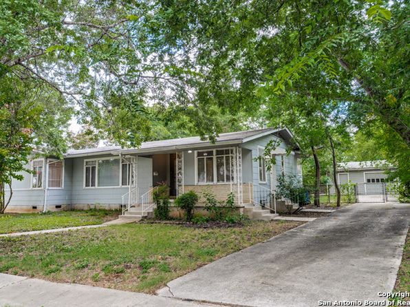 203 Lindell Pl