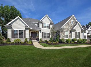 32564 Muirfield Dr, Avon Lake, OH 44012