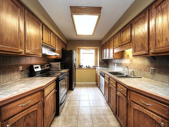 5th image of 3310 Kennsington Ct
