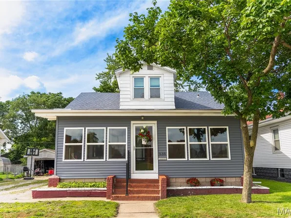 535 E Acton Ave, Wood River, IL 62095