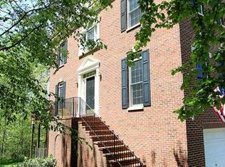 145 Wootton Oaks Ct, Rockville, MD 20852