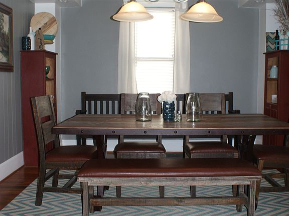 Formal Dining