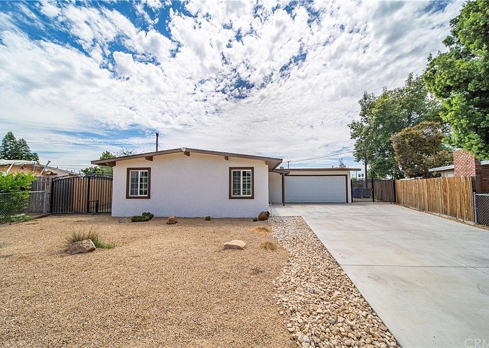 1st image of 16116 E Edna Pl