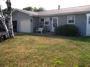 300 Eilbes Ave, Beaver Dam, WI 53916
