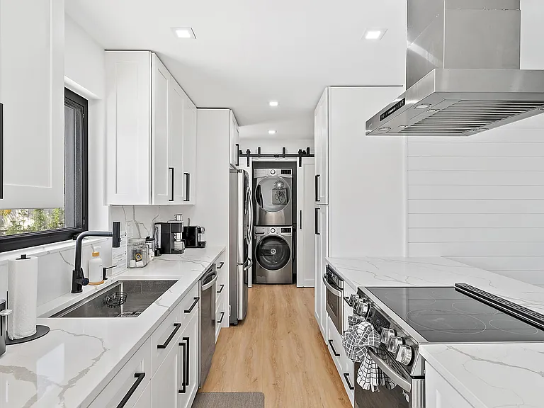 3144 Capri Rd — Photo 11