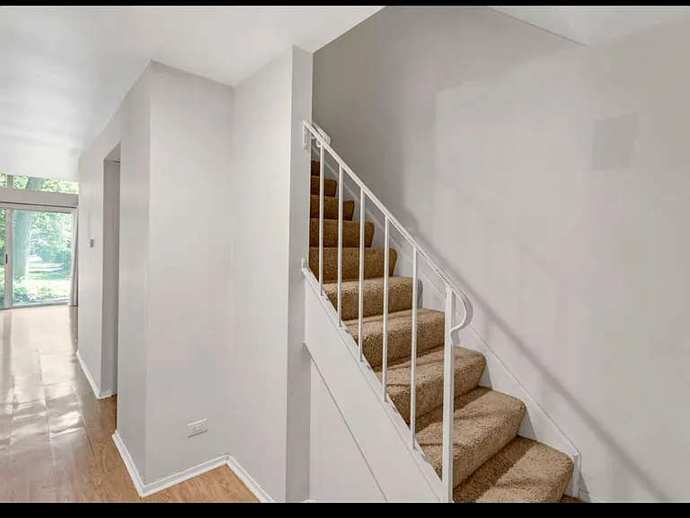 5913 Meadow Dr — Photo 14