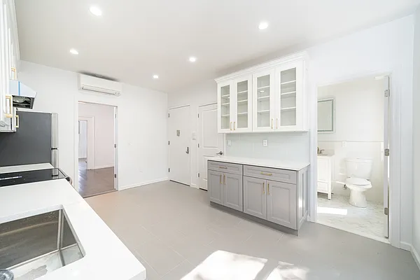 Rented by Worth Property Group | media 2