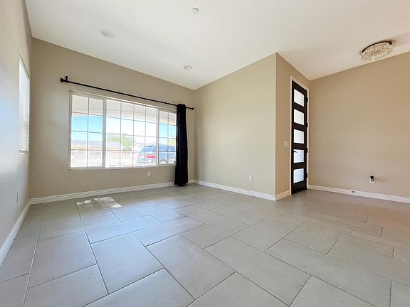 5th image of 40154 179th St E